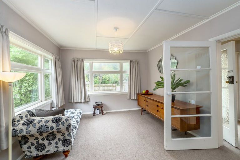 Photo of property in 12a Kuratawhiti Street, Greytown, 5712