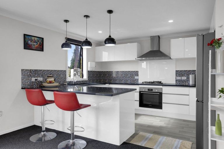 Photo of property in 1 Sapling Lane, Glenview, Hamilton, 3206