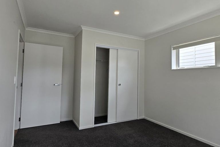 Photo of property in 11 Stockport Grove, Churton Park, Wellington, 6037