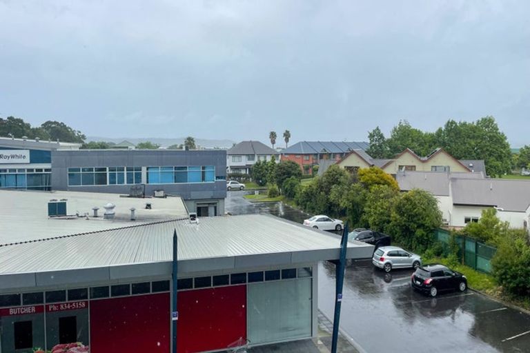 Photo of property in Bella Vista, 2f/84 Gunner Drive, Te Atatu Peninsula, Auckland, 0610