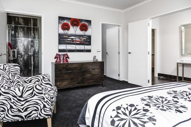 Photo of property in 7 Paapaka Way, Waiuku, 2123