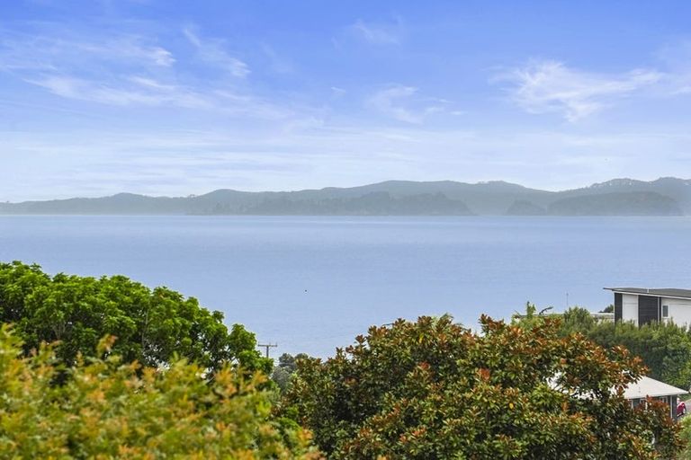Photo of property in 11 Vista Motu, Red Beach, 0932