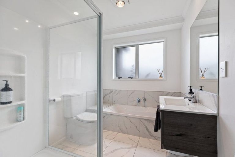 Photo of property in 19 Naeo Close, Papamoa Beach, Papamoa, 3118