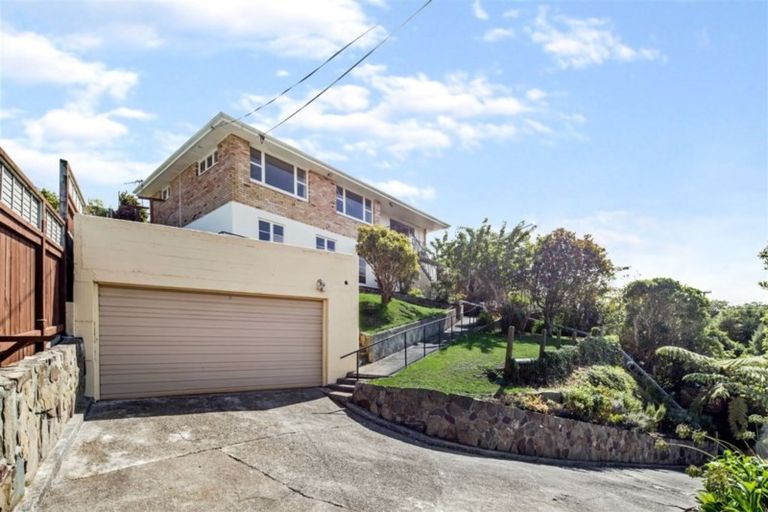 Photo of property in 31 Clifford Road, Johnsonville, Wellington, 6037