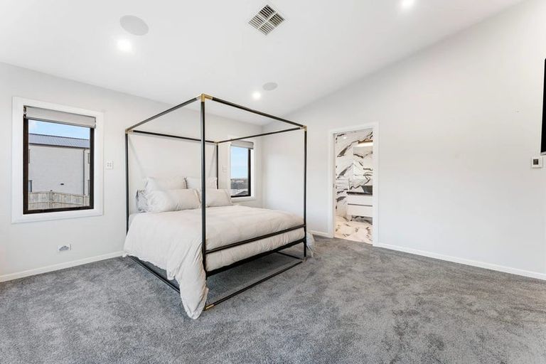 Photo of property in 13 Michael Richard Place, East Tamaki Heights, Auckland, 2016