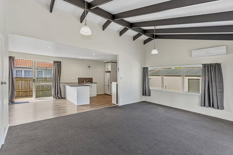 Photo of property in 330 Breezes Road, Aranui, Christchurch, 8061