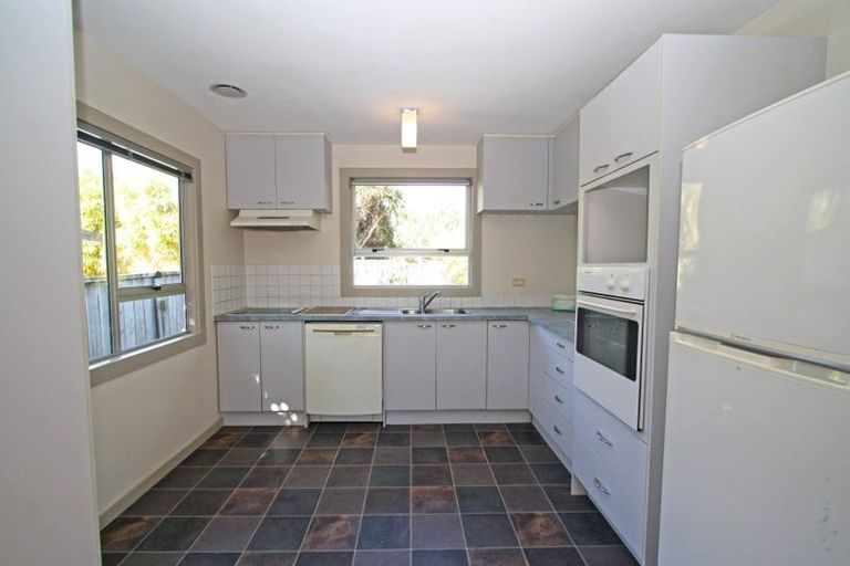 Photo of property in 4 Moana Crescent, Blagdon, New Plymouth, 4310