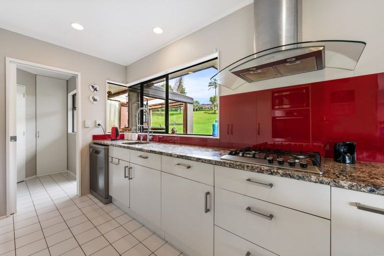 Photo of property in 27 Sturm Avenue, Massey, Auckland, 0614