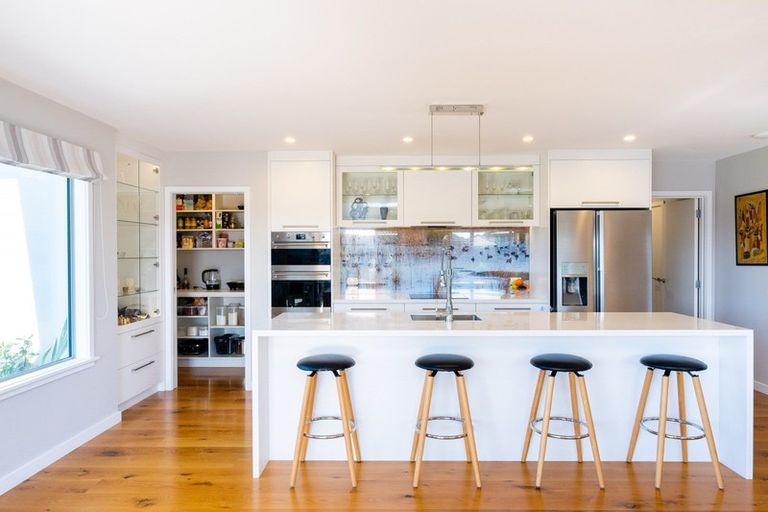 Photo of property in 11 Kaituna Place, Te Awa, Napier, 4110