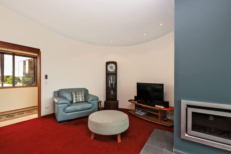 Photo of property in 2536 State Highway 50, Roys Hill, Hastings, 4175