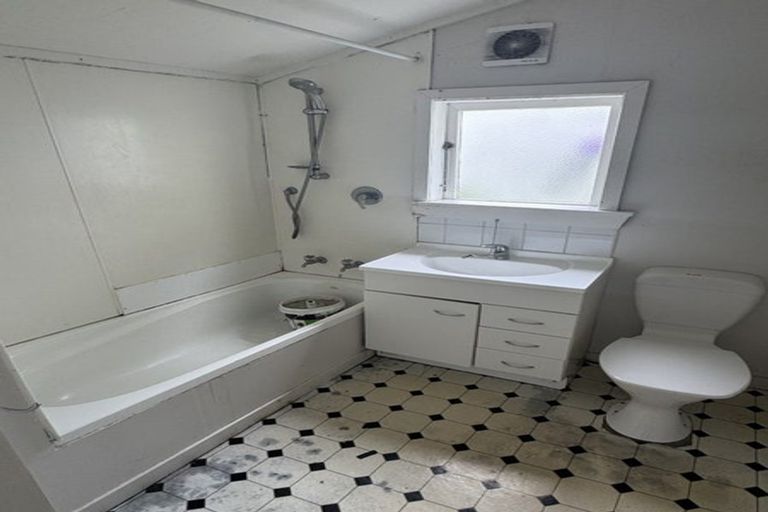 Photo of property in 129 Hanson Street, Newtown, Wellington, 6021