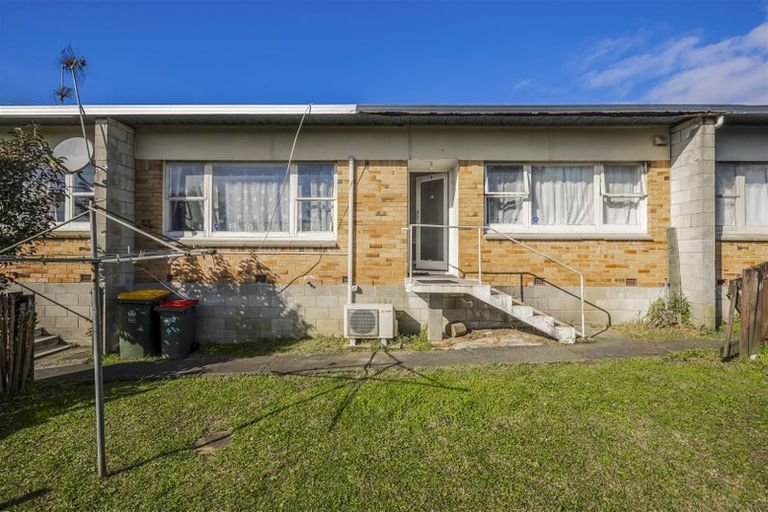 Photo of property in 2/49 Clendon Avenue, Papatoetoe, Auckland, 2025