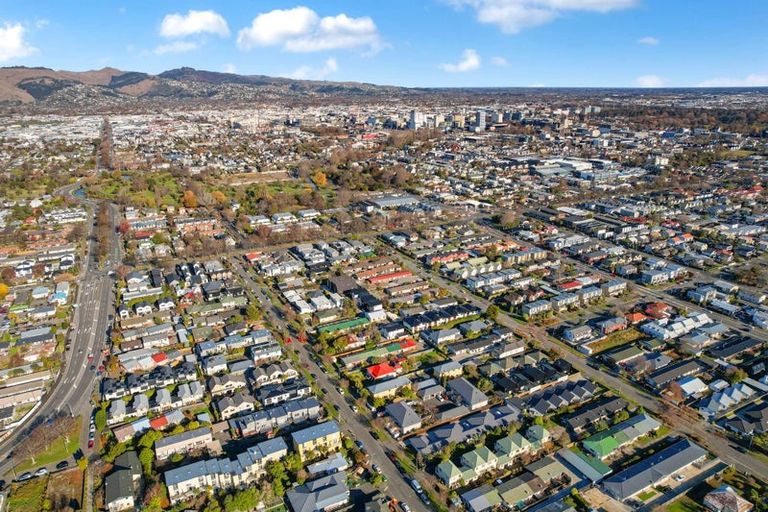 Photo of property in 4/61 Champion Street, Edgeware, Christchurch, 8013