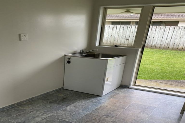 Photo of property in 4 Cretian Crescent, Henderson, Auckland, 0612