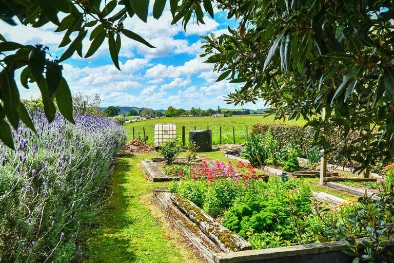 Photo of property in 2086 State Highway 2, Maramarua, Pokeno, 2471