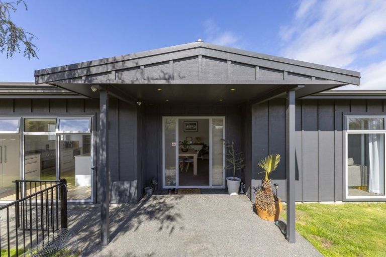 Photo of property in 17 Windsor Street, Richmond Heights, Taupo, 3330