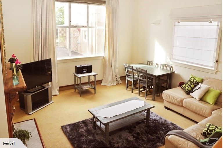 Photo of property in 37u5 Majoribanks Street, Mount Victoria, Wellington, 6011