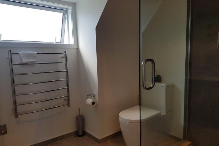 Photo of property in 98a Memorial Avenue, Ilam, Christchurch, 8053