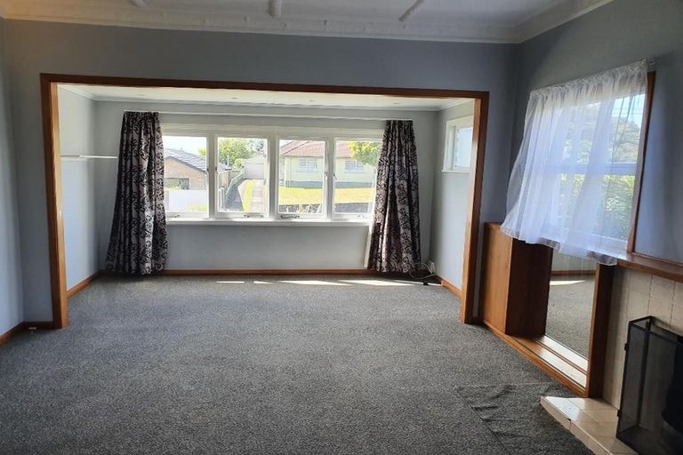 Photo of property in 70 Tukapa Street, Westown, New Plymouth, 4310