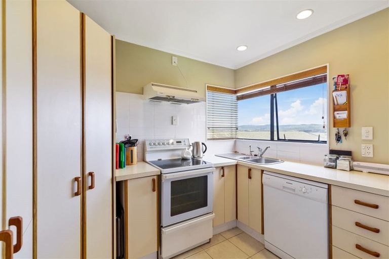 Photo of property in 1/162 Don Buck Road, Massey, Auckland, 0614