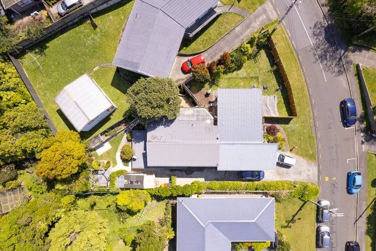 Photo of property in 1/71 Larsen Crescent, Tawa, Wellington, 5028