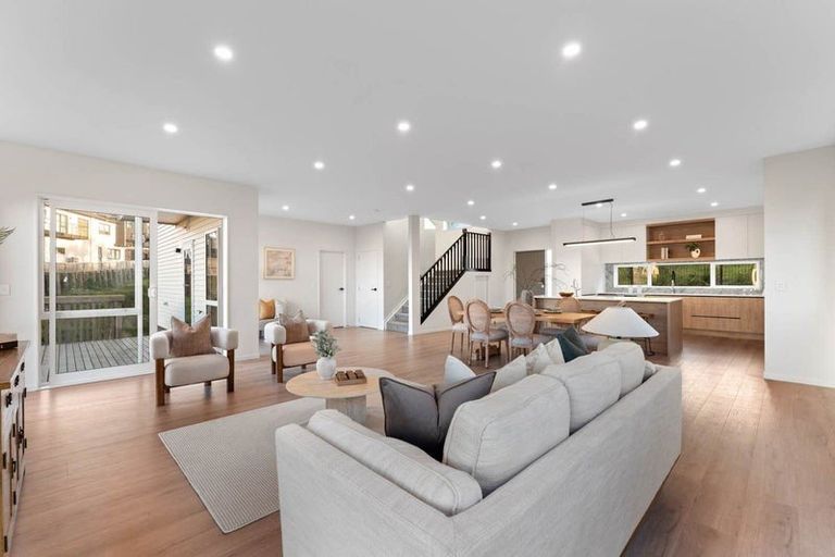 Photo of property in 36 Baumea Rise, Massey, Auckland, 0614