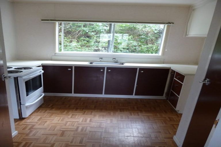 Photo of property in 12 Fairburn Grove, Johnsonville, Wellington, 6037