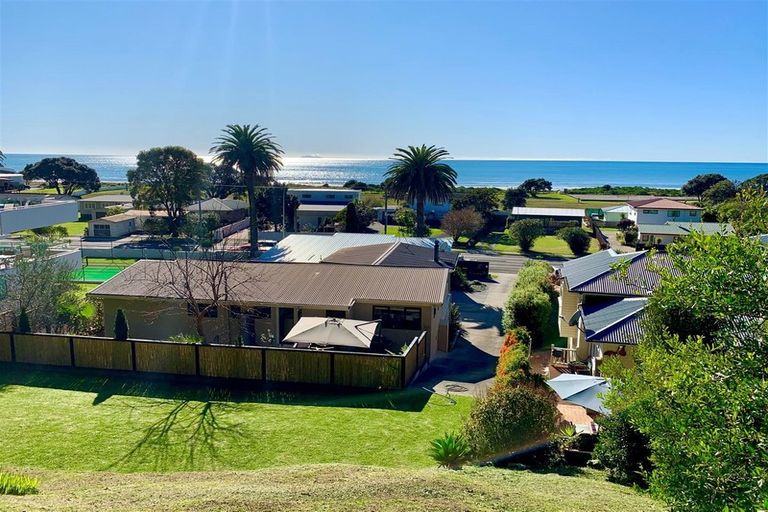 Photo of property in 242a Pohutukawa Avenue, Ohope, 3121