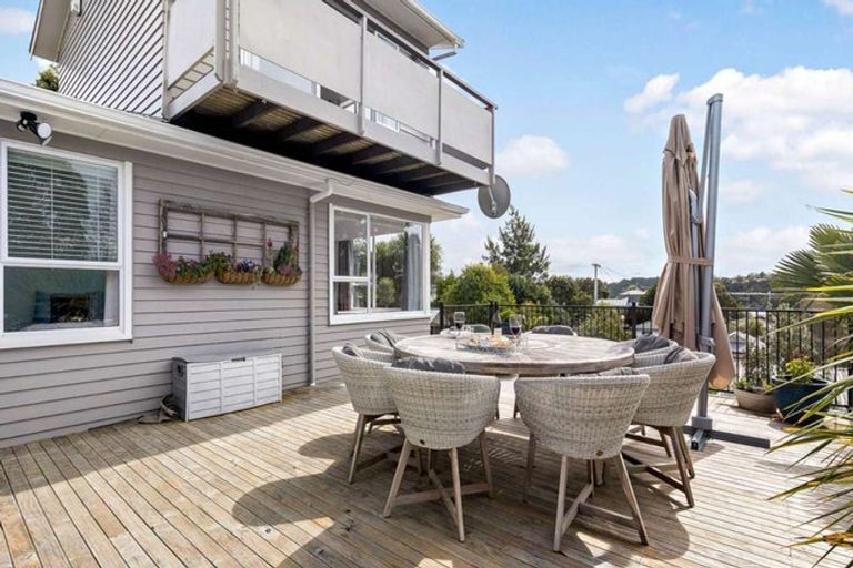 Photo of property in 79b Verbena Road, Birkdale, Auckland, 0626