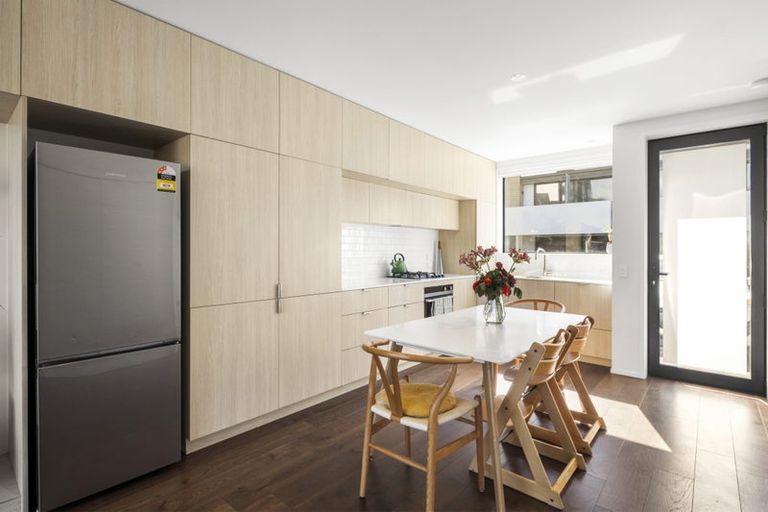 Photo of property in 2 Jean Caldwell Way, Island Bay, Wellington, 6023