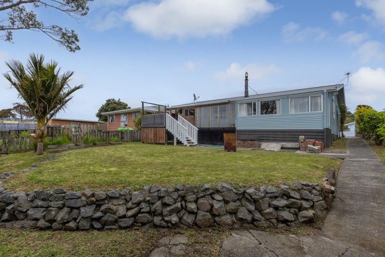 Photo of property in 24 Conclusion Street, Ascot Park, Porirua, 5024