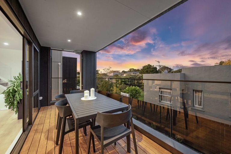 Photo of property in 13c Dominion Street, Takapuna, Auckland, 0622