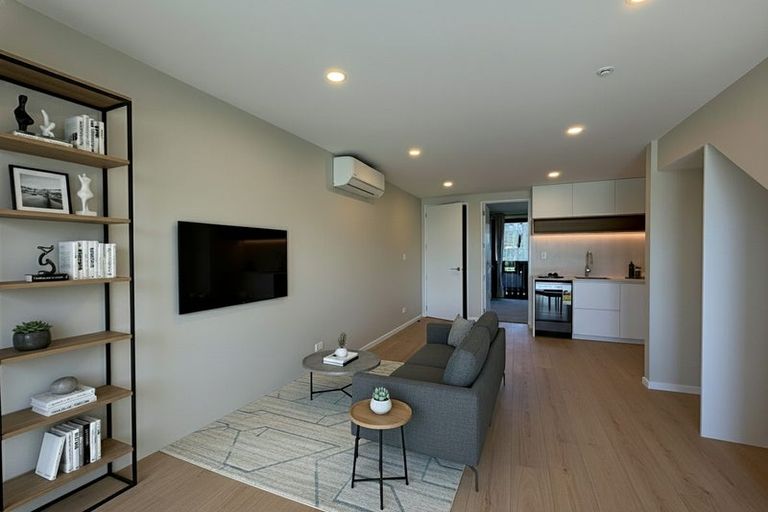 Photo of property in 4/139 Tirimoana Road, Te Atatu South, Auckland, 0602