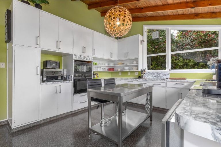 Photo of property in 4 Lane Crescent, Tawa, Wellington, 5028