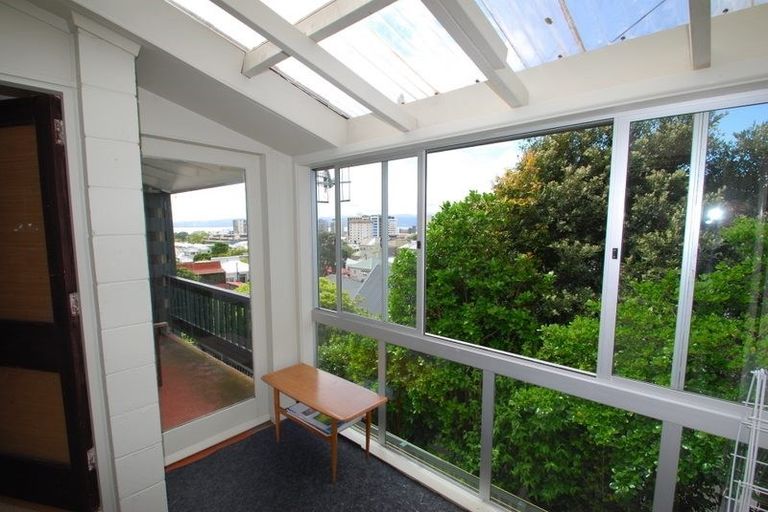 Photo of property in 219f6 Grant Road, Thorndon, Wellington, 6011