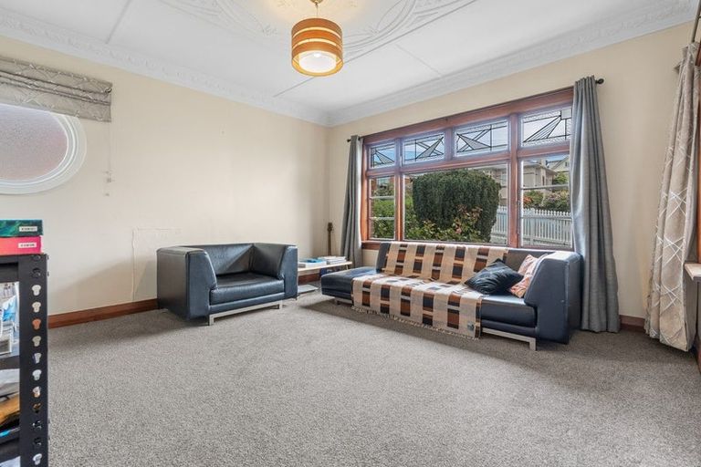 Photo of property in 79 Middleton Road, Kew, Dunedin, 9012
