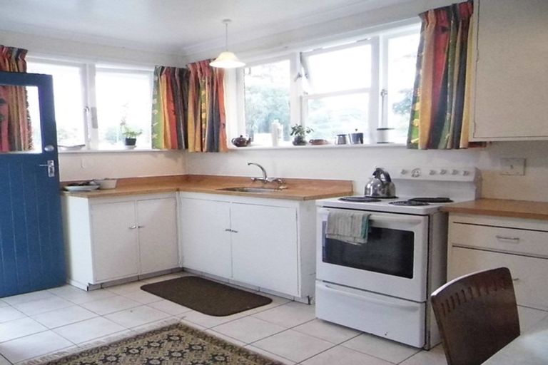 Photo of property in 572f1- Fergusson Drive, Trentham, Upper Hutt, 5018