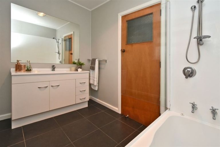 Photo of property in 33 Parnwell Street, Burwood, Christchurch, 8083