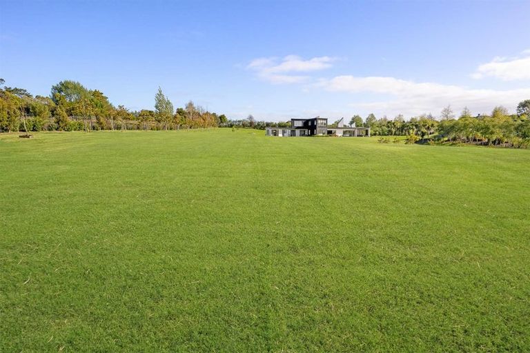 Photo of property in 90 Grace Hill Drive, Dairy Flat, Albany, 0792