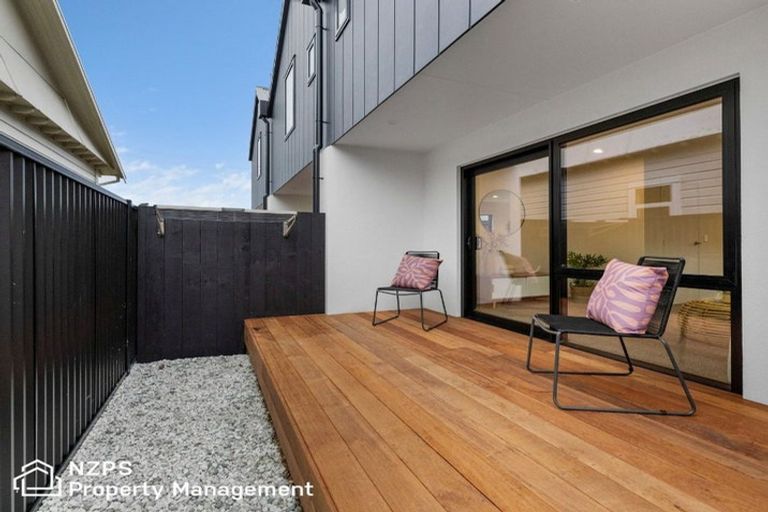 Photo of property in 24 Royal Crescent, Saint Kilda, Dunedin, 9012