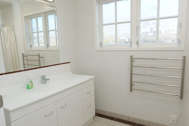 Photo of property in 2 Koromiko Road, Waikanae, 5036