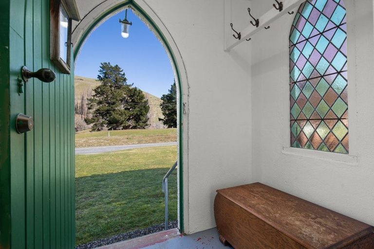 Photo of property in Ex St Johns Church, 1605 Teviot Road, Millers Flat, Roxburgh, 9572