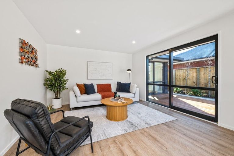 Photo of property in 11 Magnolia Drive, Springlands, Blenheim, 7201