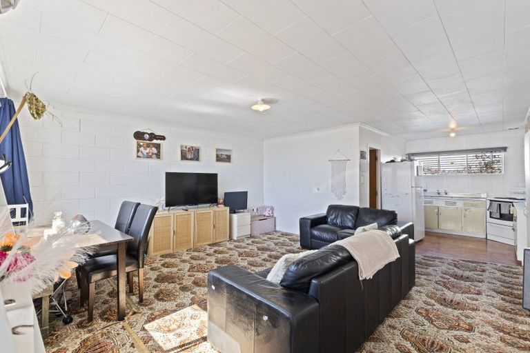 Photo of property in 30 Standish Street, Inglewood, 4330