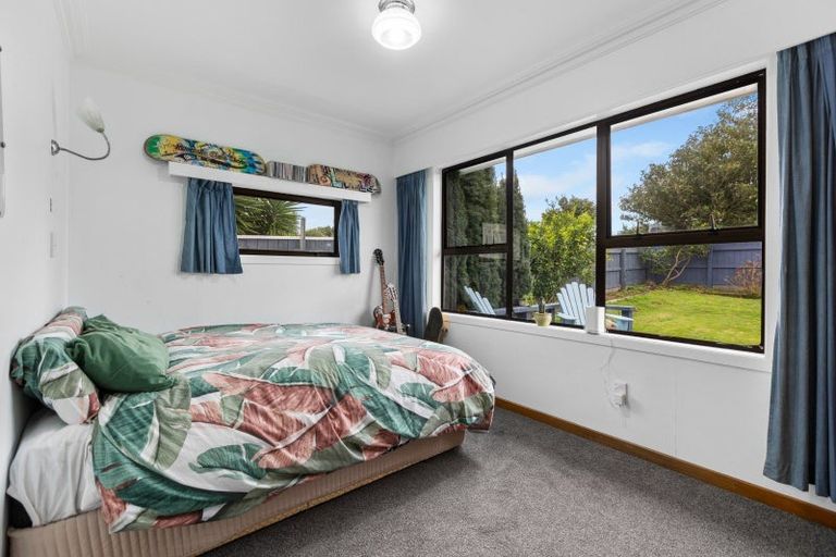 Photo of property in 17 Watene Crescent, Waitara, 4320