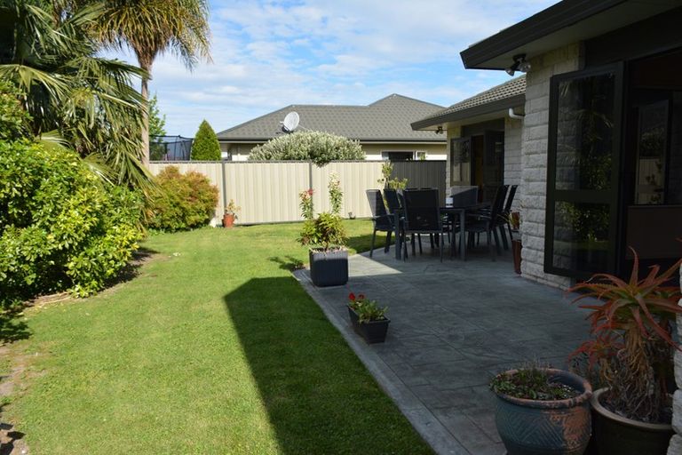 Photo of property in 11 Flemington Place, Taradale, Napier, 4112