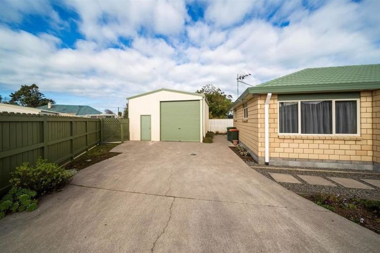 Photo of property in 140 Waihi Road, Hawera, 4610
