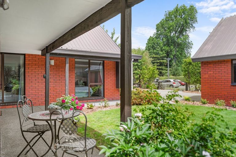 Photo of property in 470 Avonhead Road, Avonhead, Christchurch, 8042