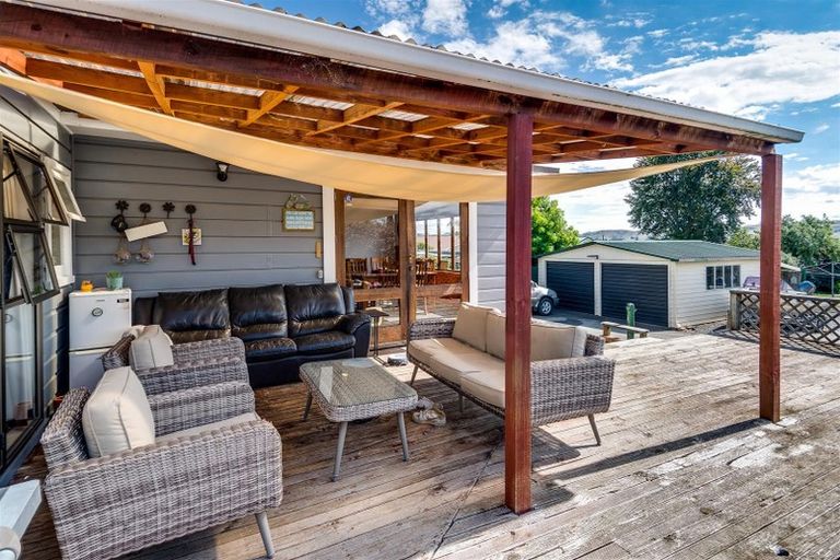 Photo of property in 3 Nelson Street, Waipukurau, 4200