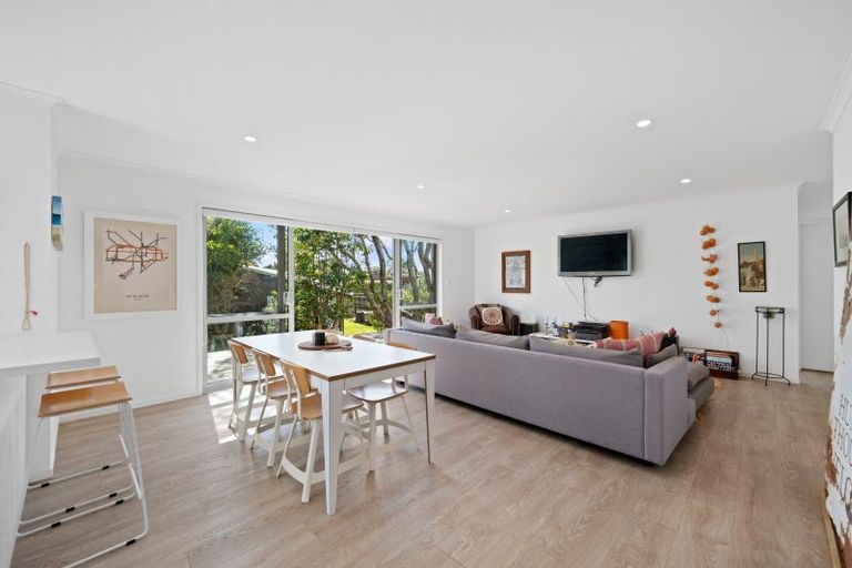Photo of property in 841 Cove Road, Waipu, 0582